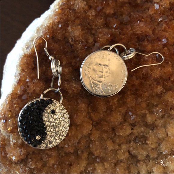 Ying Yang Earrings - Picture 4 of 5